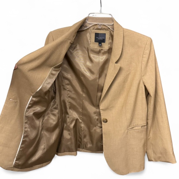 The Limited Camel Blazer - Picture 4 of 7